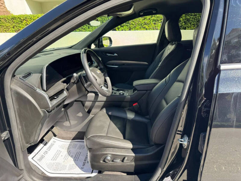 2024 Cadillac XT4 Premium Luxury