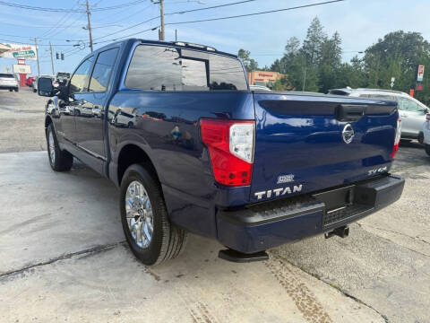 2021 Nissan Titan SV