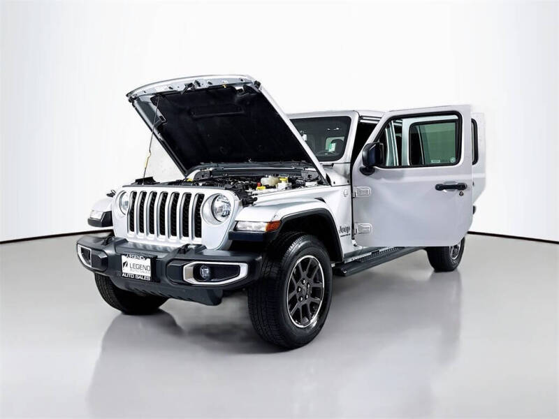 2023 Jeep Gladiator Overland