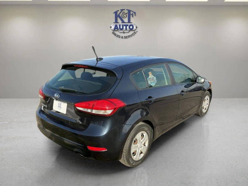 2017 Kia Forte5 LX