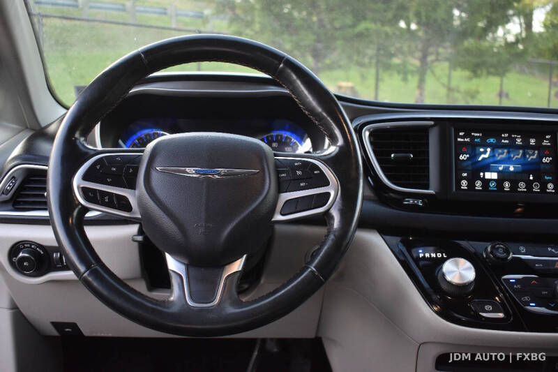 2020 Chrysler Pacifica Touring L