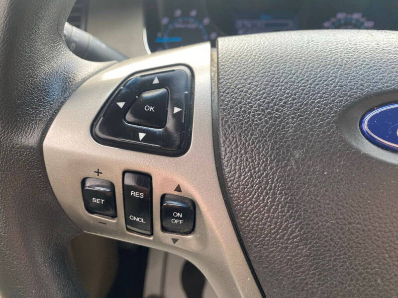 2015 Ford Taurus