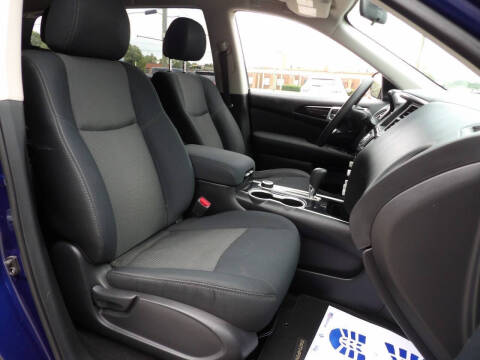 2017 Nissan Pathfinder S