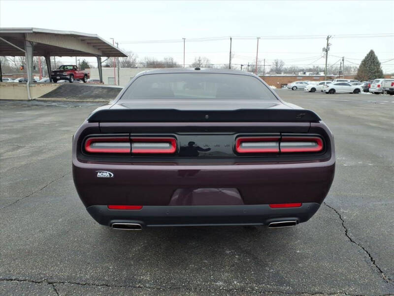 2022 Dodge Challenger SXT