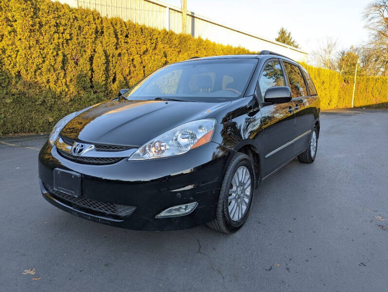 2008 Toyota Sienna for sale at Bates Car Company in Salem OR