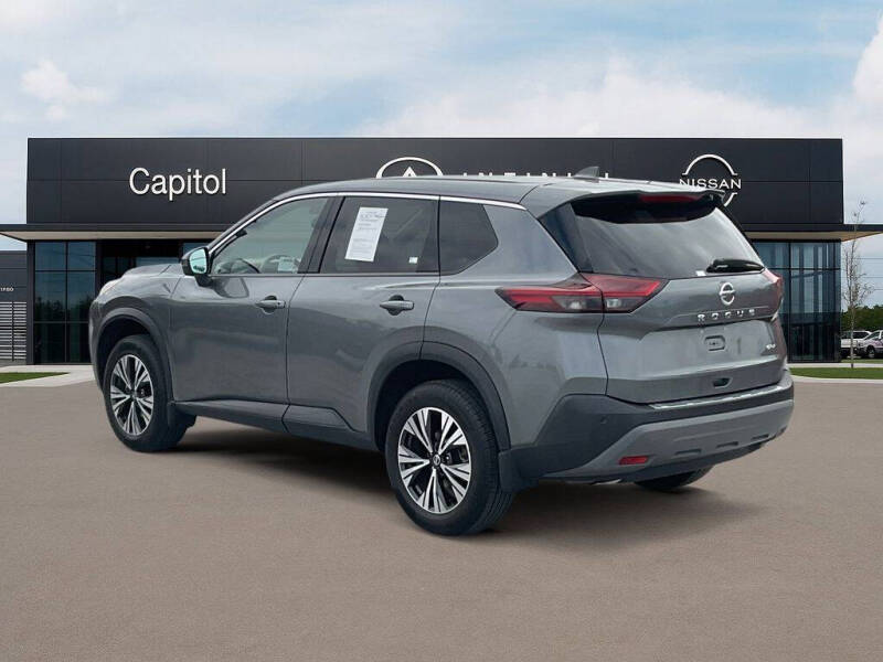 2021 Nissan Rogue SV