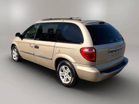 2005 Chrysler Town and Country