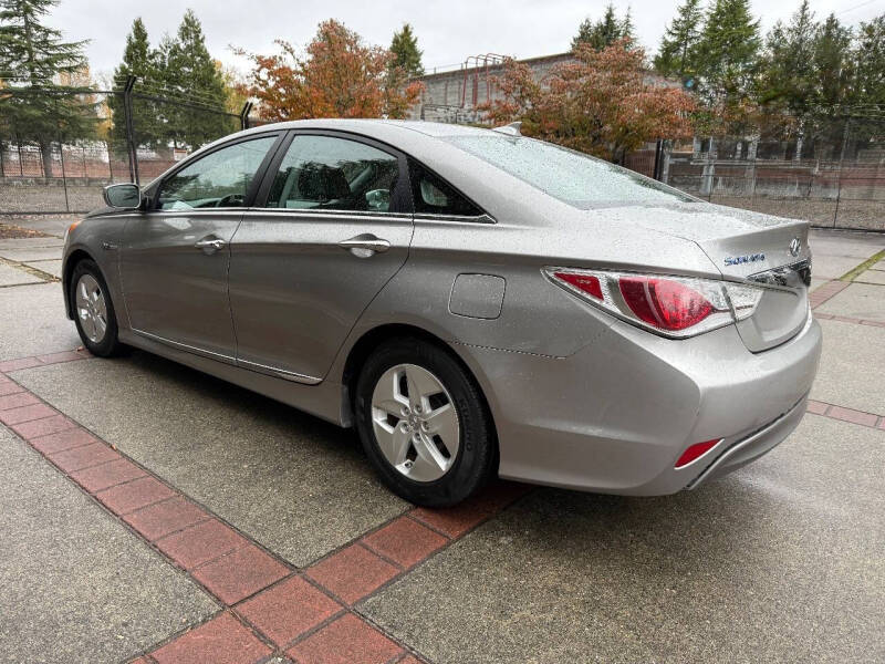 2012 Hyundai Sonata Hybrid