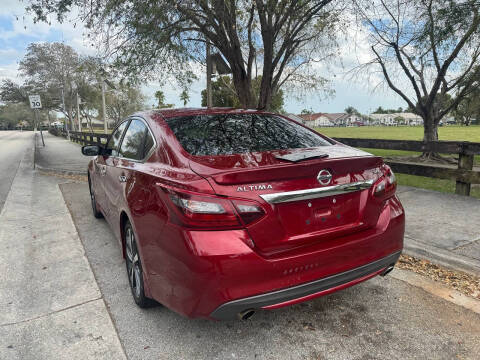 2017 Nissan Altima 2.5 SR