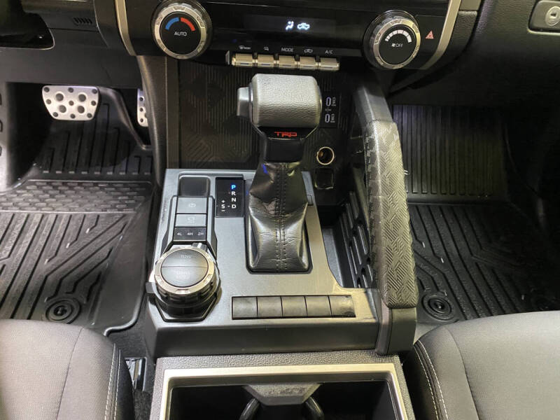 2025 Toyota Tacoma TRD Sport HV