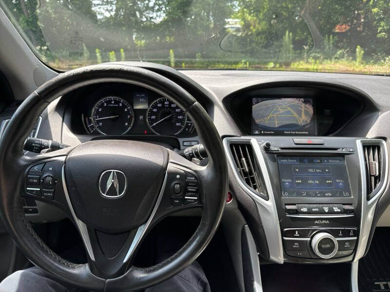 2015 Acura TLX Base photo 25