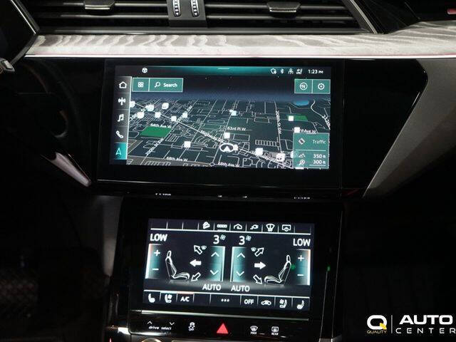 2022 Audi e-tron quattro Chronos