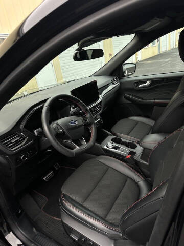 2023 Ford Escape ST-Line