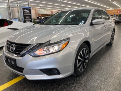 2018 Nissan Altima for sale at Dixie Imports in Fairfield OH