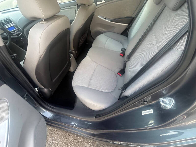 2013 Hyundai Accent GLS