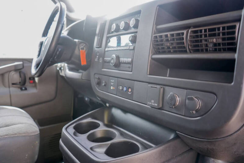 2021 Chevrolet Express 2500