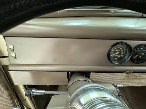 1948 Ford Super Deluxe