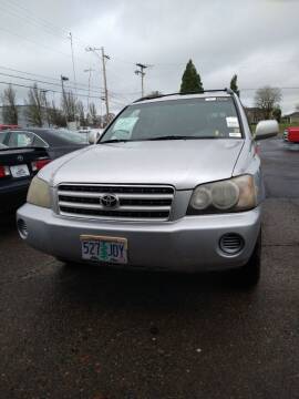 2003 Toyota Highlander for sale at M AND S CAR SALES LLC in Independence OR
