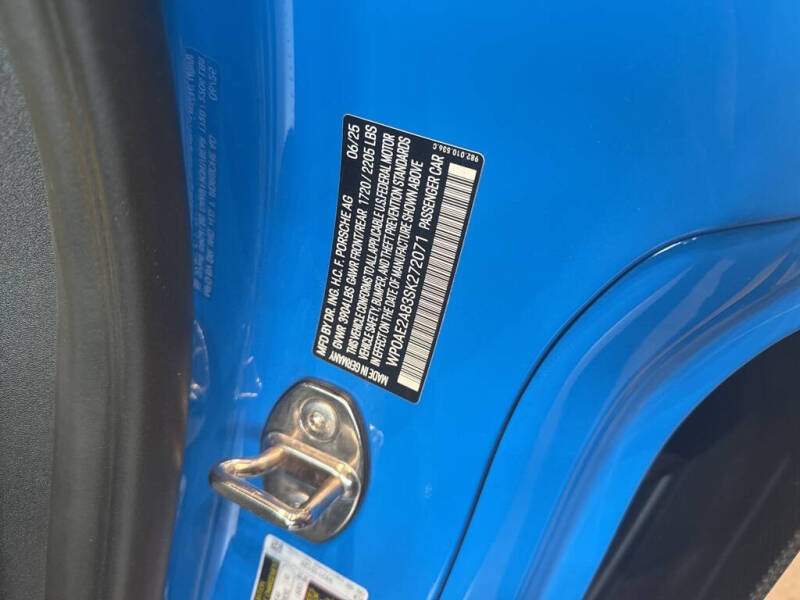 2025 Porsche 718 Cayman GT4 RS