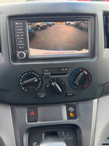 2021 Nissan NV200 SV