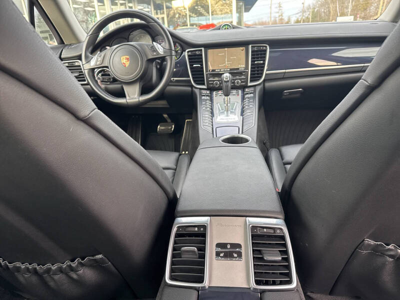 2015 Porsche Panamera S E-Hybrid