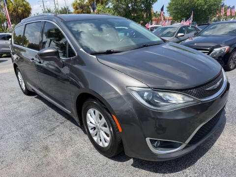2018 Chrysler Pacifica Touring L
