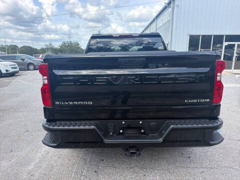 2022 Chevrolet Silverado 1500 Custom