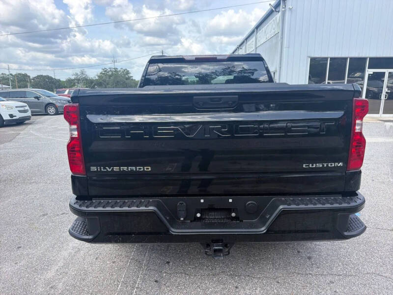 2022 Chevrolet Silverado 1500 Custom
