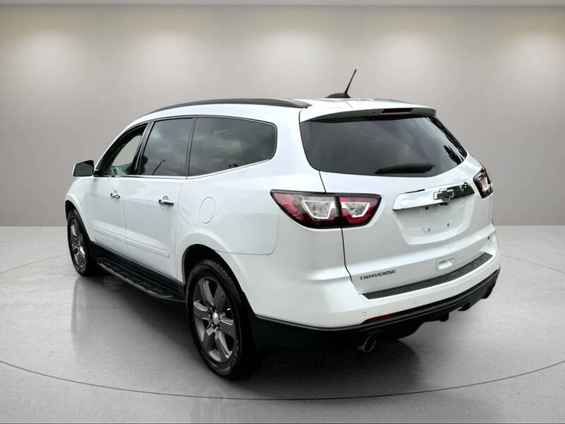 2017 Chevrolet Traverse LT