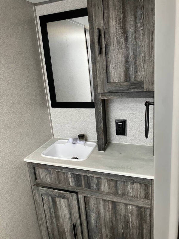 2021 Forest River Salem FSX Platinum