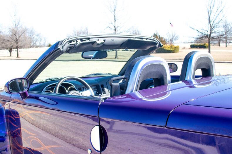 2004 Chevrolet SSR LS