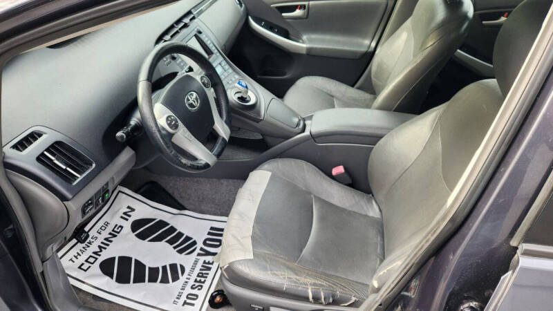 2010 Toyota Prius II