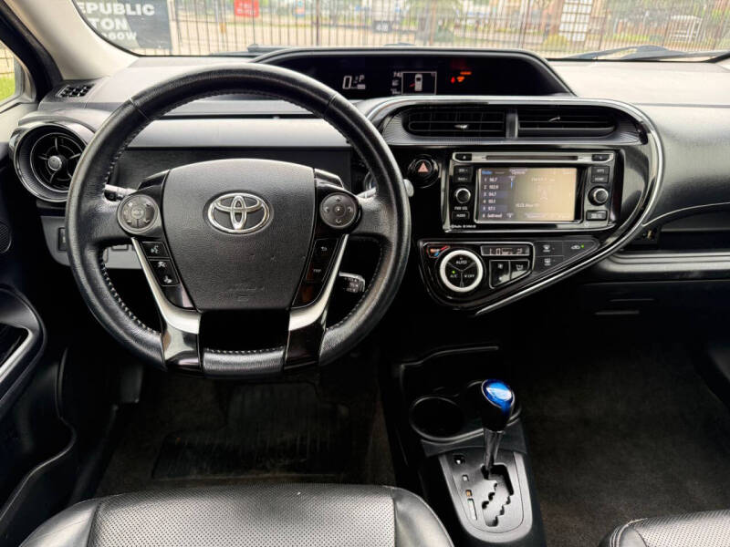 2018 Toyota Prius c Four