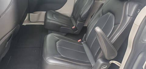 2020 Chrysler Voyager LXi
