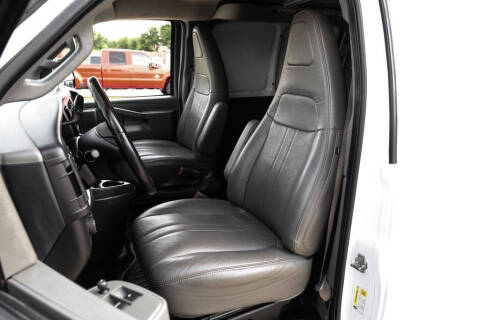 2023 Chevrolet Express 2500