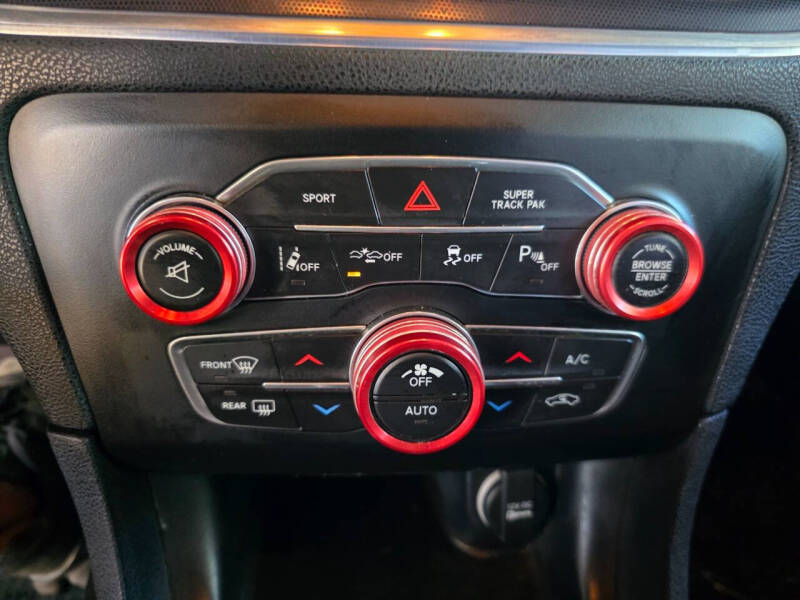 2016 Dodge Charger R/T Scat Pack