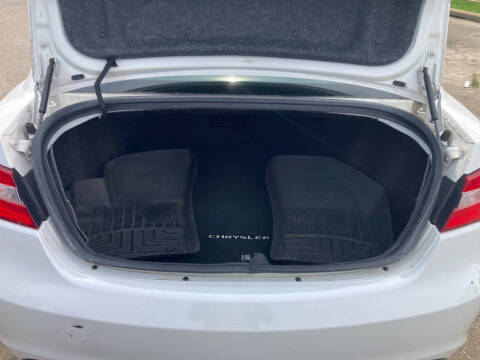 2013 Chrysler 200 Limited