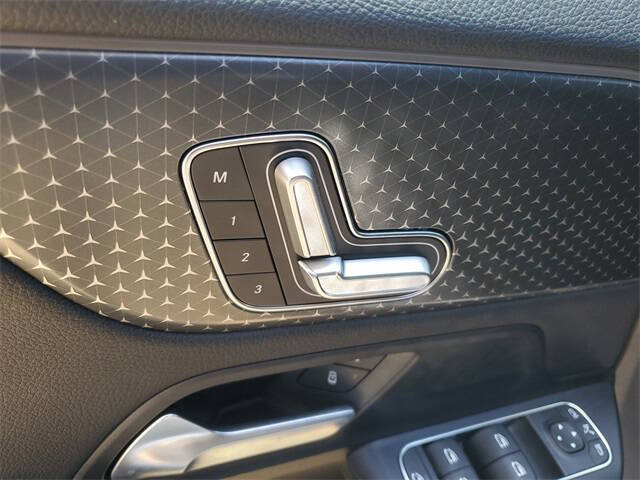 2024 Mercedes-Benz GLA GLA 250