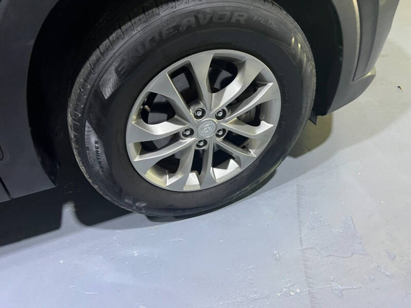 2019 Hyundai Santa Fe SE 2.4L