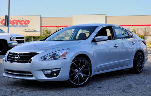 2015 Nissan Altima for sale at Kustom Carz in Pacoima CA