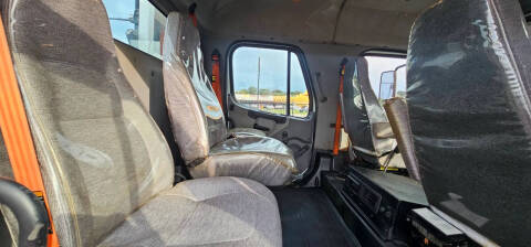 2016 Freightliner 108 SD