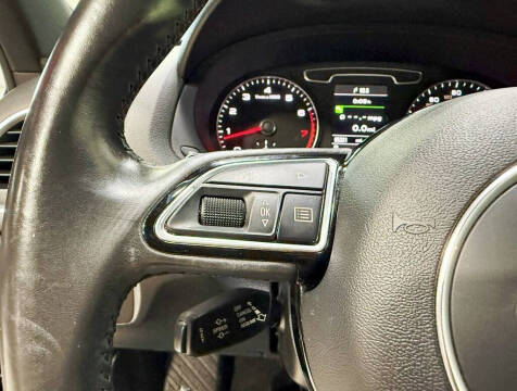 2015 Audi Q3 2.0T quattro Prestige