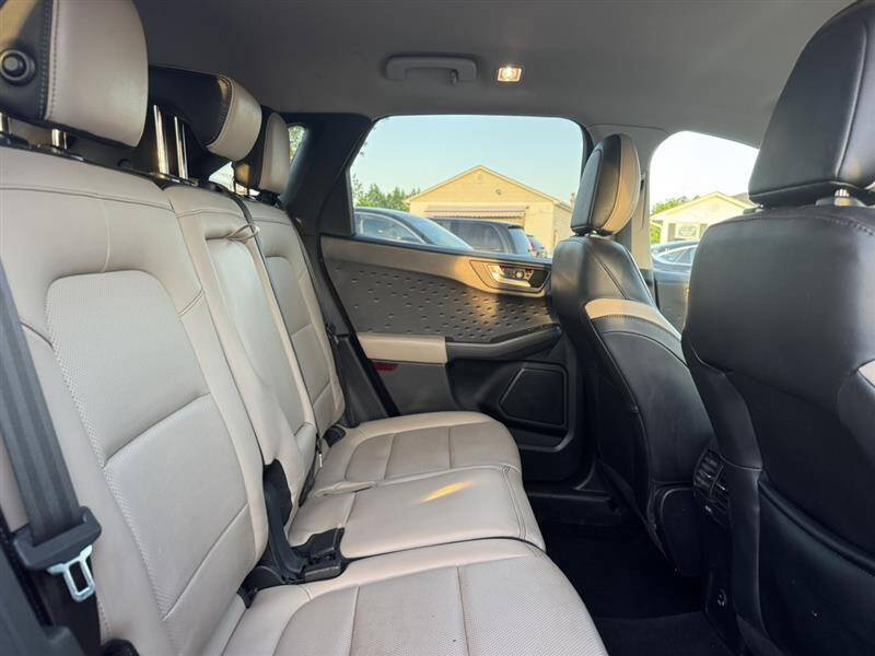 2020 Ford Escape SEL