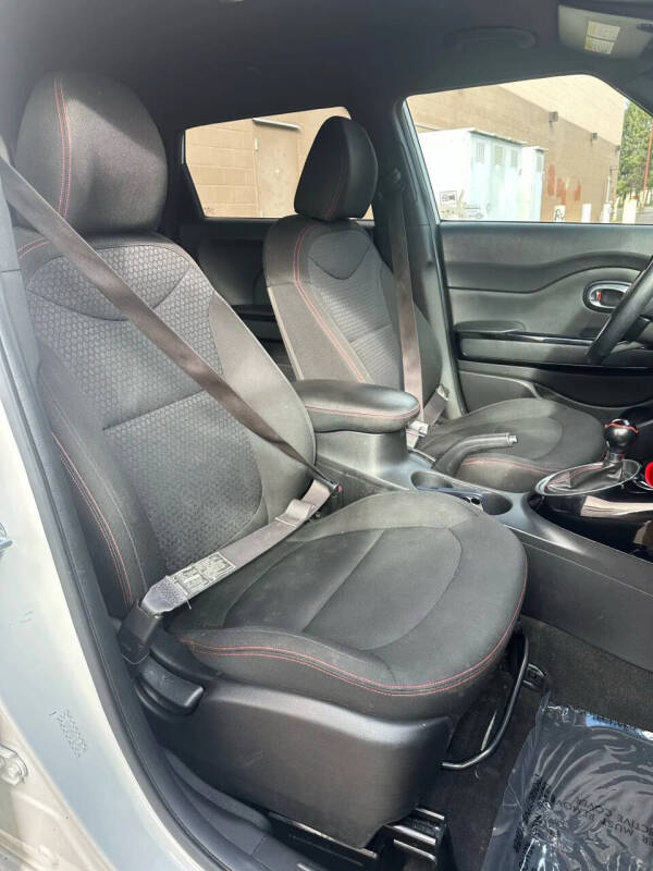 2014 Kia Soul +