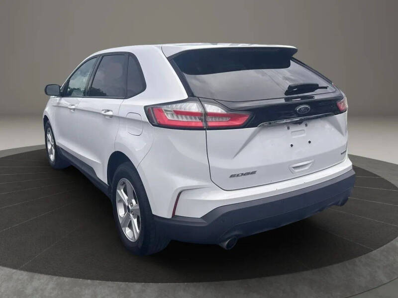 2020 Ford Edge SE