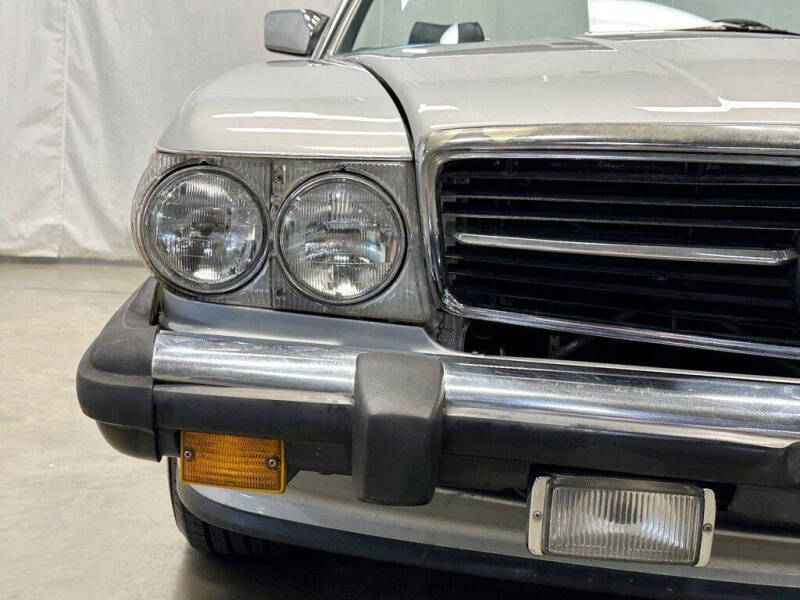 1987 Mercedes-Benz 560-Class 560 SL