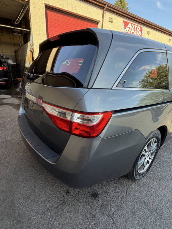 2011 Honda Odyssey EX-L w/DVD