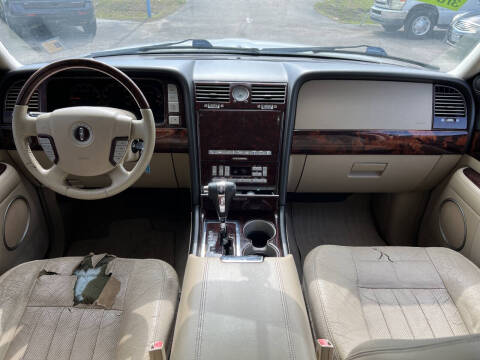2006 Lincoln Navigator Luxury