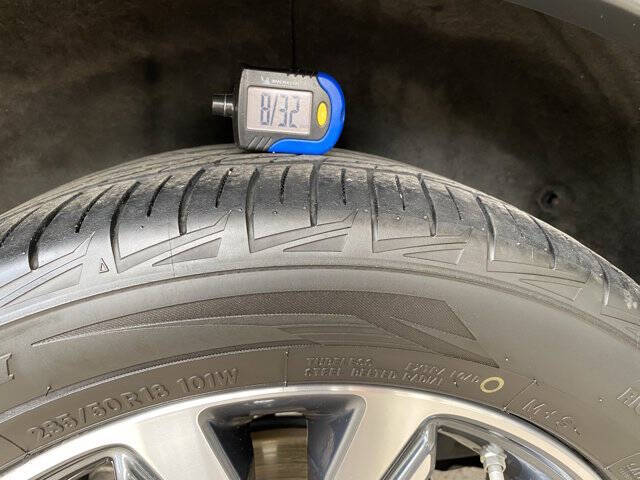 2019 Infiniti QX30 Essential