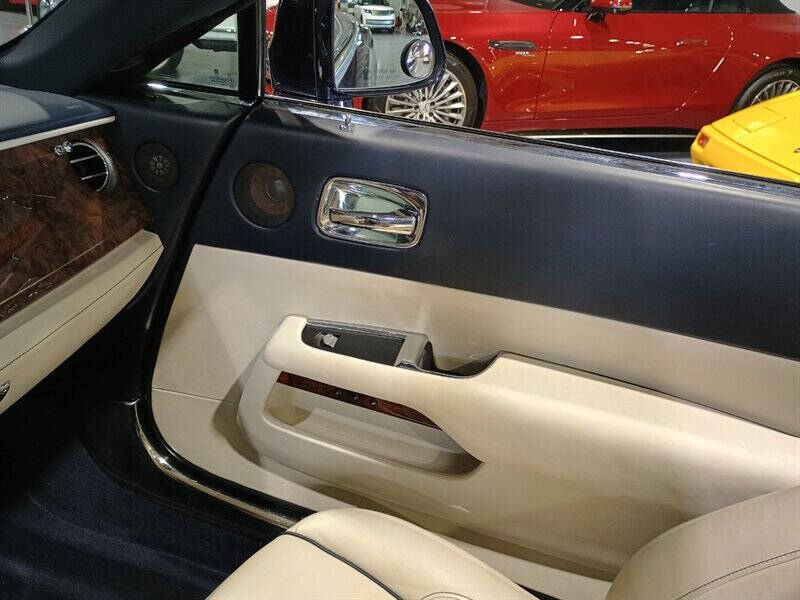2016 Rolls-Royce Dawn 56